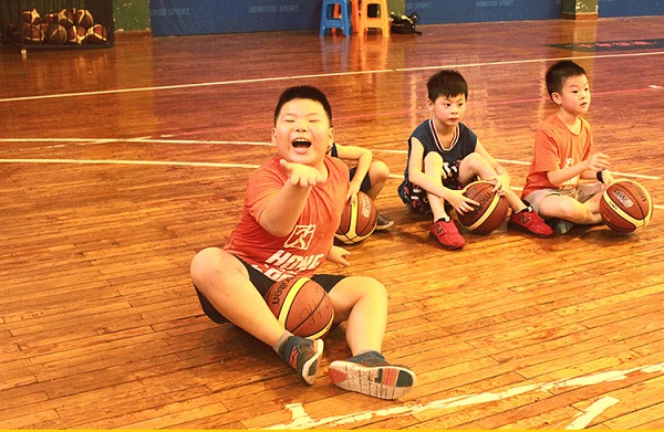 江干区小学生军旅体验夏令营